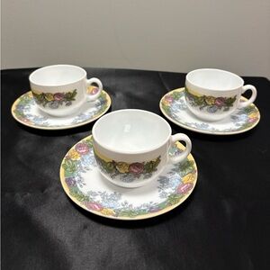 Arcopal Floral Patterned Tea Cup and Saucer Set